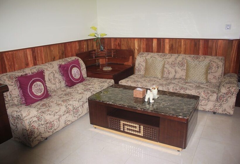 سوییت, Monorom 2 Vip