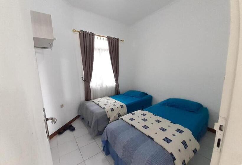 Бунгало Superior, Aries Biru Resort