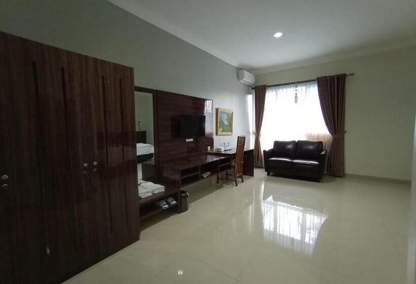 Полулюкс, Aries Biru Resort