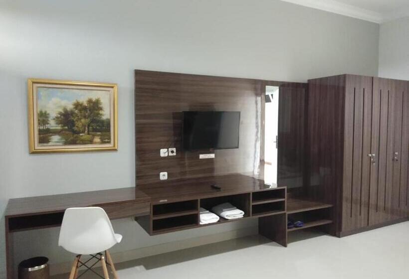Полулюкс, Aries Biru Resort