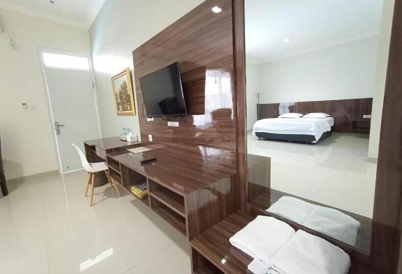 Президентский Люкс, Aries Biru Resort