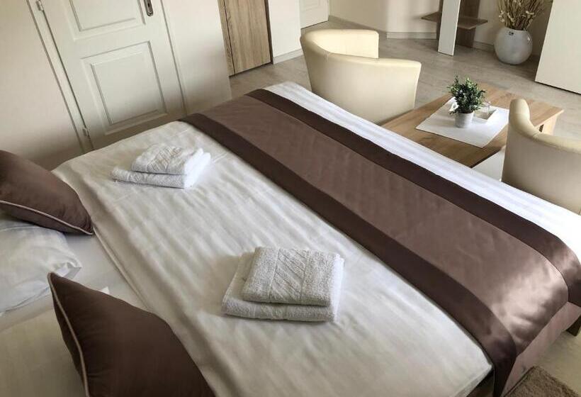 スタンダードルーム, Judit Vendégház