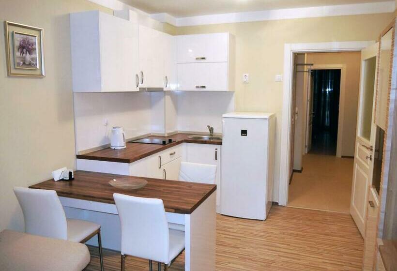 패밀리 룸 측면 바다 전망, Apart Hotel Stamopolu Lux с изглед към морето