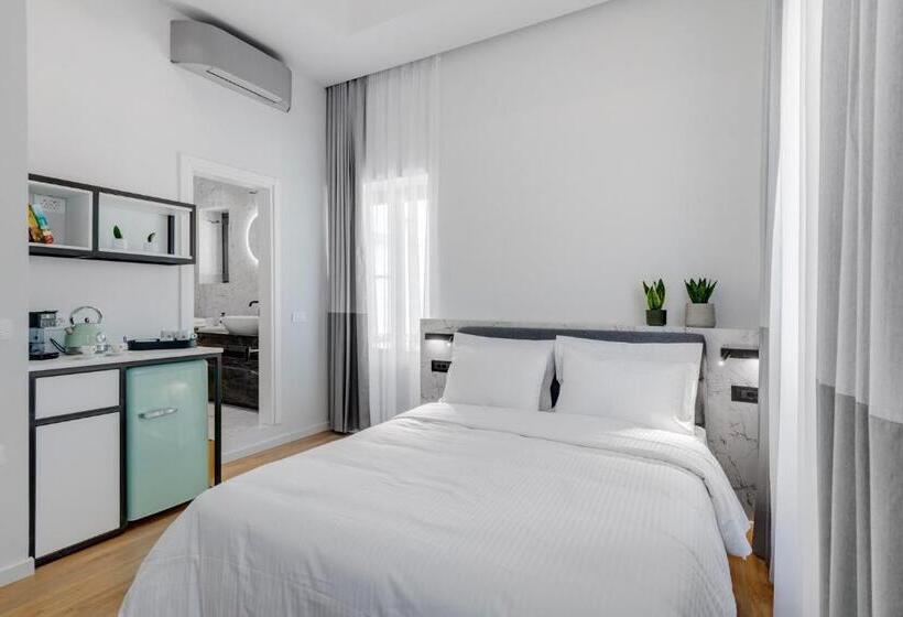 Номер Стандарт с Балконом, Times Elegant Rooms