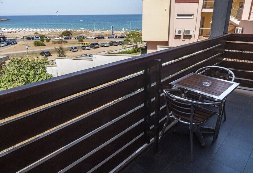 Estúdio Standart Vista Mar com Varanda, Design Hotel Logatero