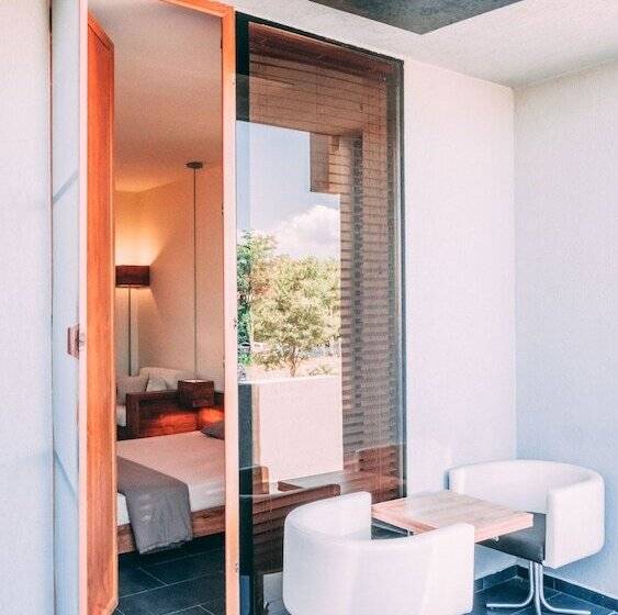 Quarto Estandar Primeiro Andar, Design Hotel Logatero