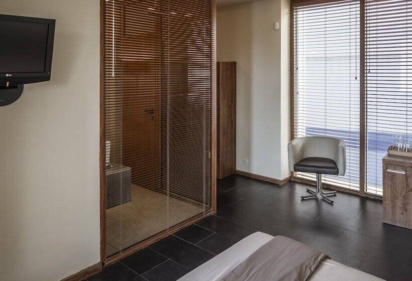 Standardzimmer Erdgeschoss, Design Hotel Logatero