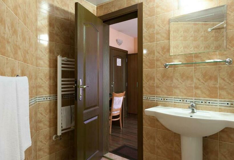 اتاق استاندارد با بالکن, Family Hotel Gerdjika
