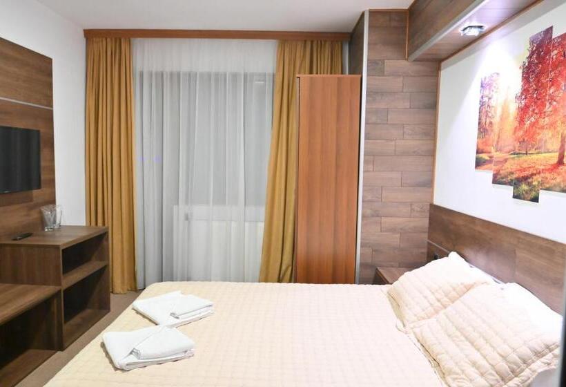 Quarto Estandar Individual, Rothmans