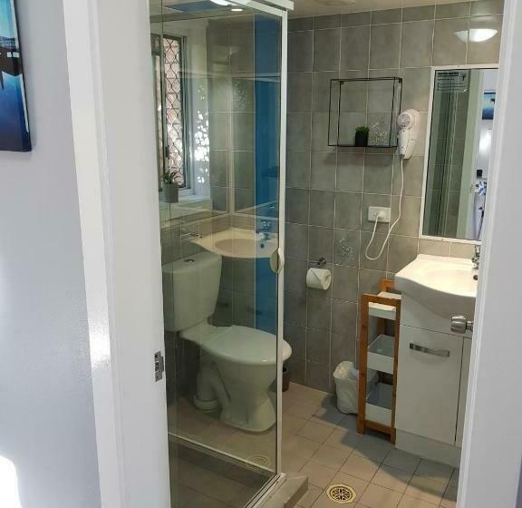 家庭间, Limassol Motel