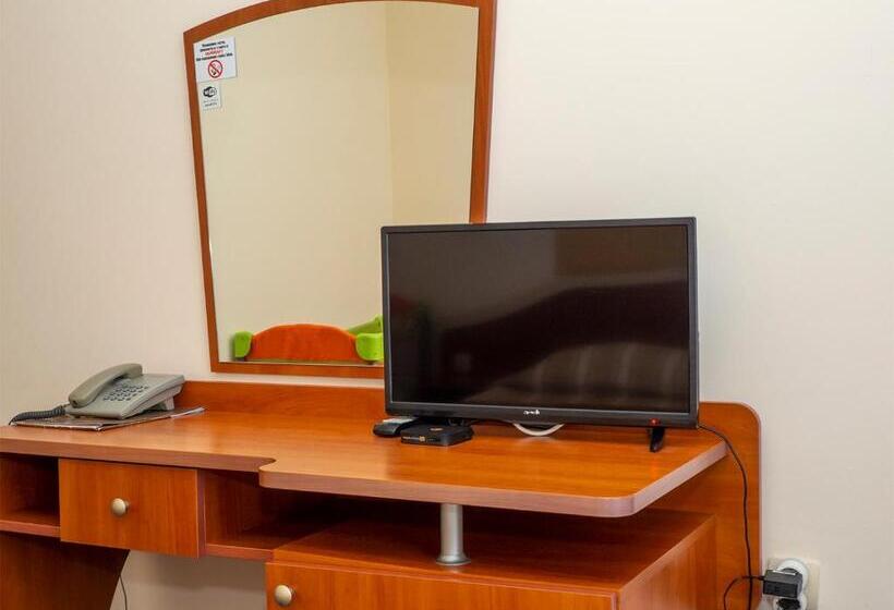 Апартаменты 1 Спальня с Балконом, Petar And Pavel Hotel & Relax Center