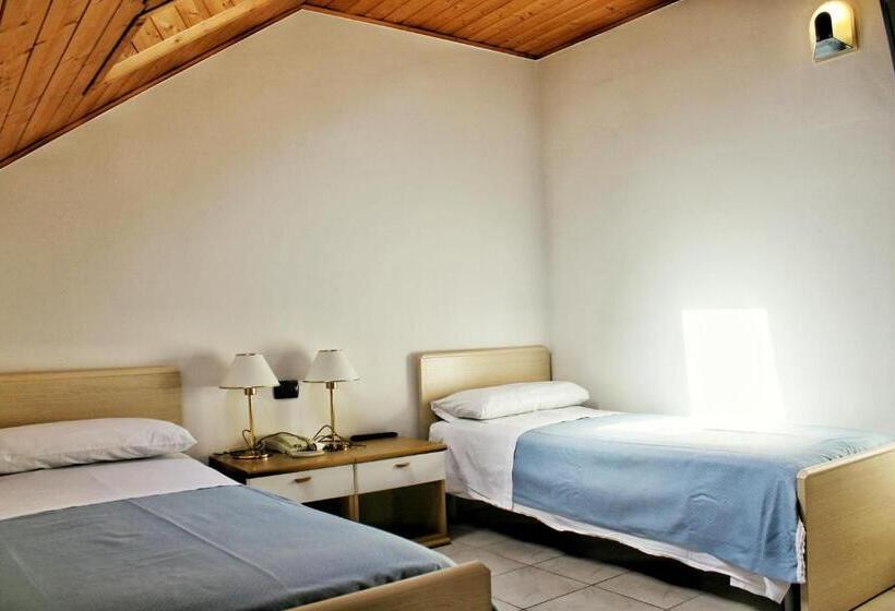 اتاق استاندارد, Albergo Hofer