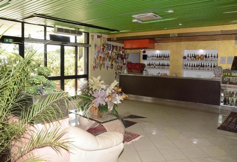 اتاق استاندارد یک نفره, Il Parco   Parking Free & Restaurant