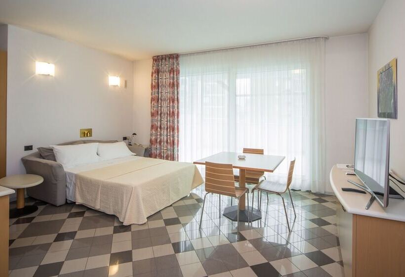 스탠다드 발코니 스튜디오, Piazzi House