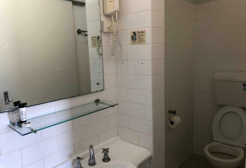 Номер Стандарт Трехместный, Squid S Ink Motel