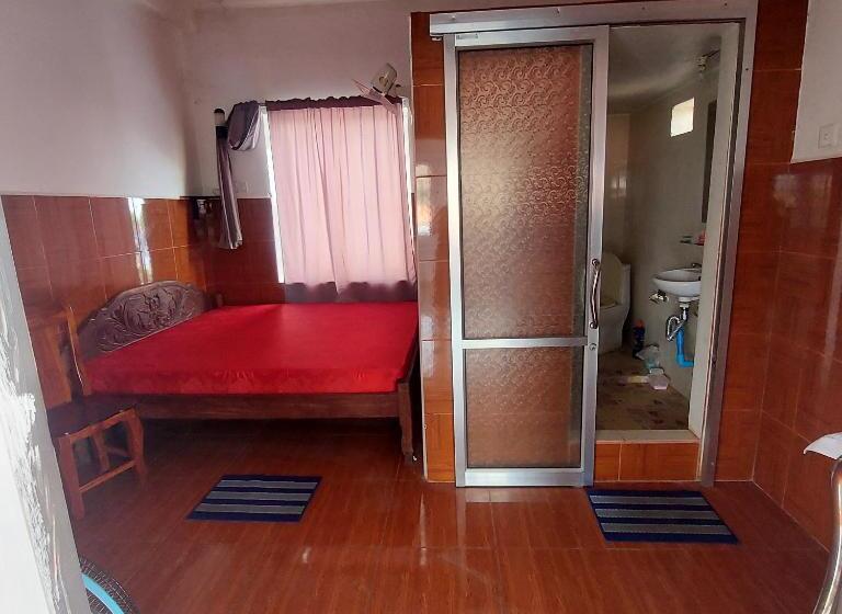 اتاق اکونومی, Villa Tropica
