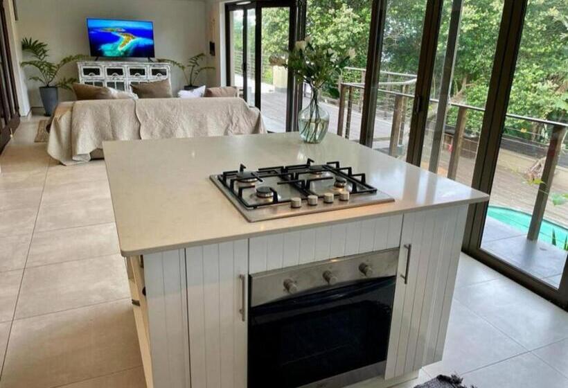 ویلای لوکس 1 خوابه, Casa Bali Resort
