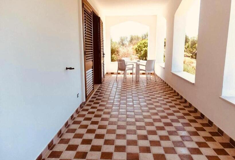 Четырехместный Номер Стандарт, Policastro Residence E Mare