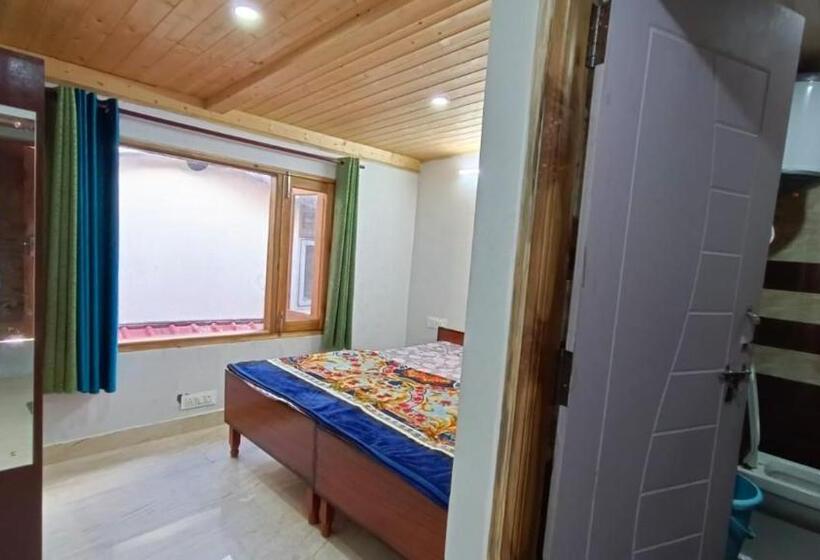标准间, Shiv Shakti Homestay   Near Isbt, Bypass Mc Parking, Hpu, And Advance Study