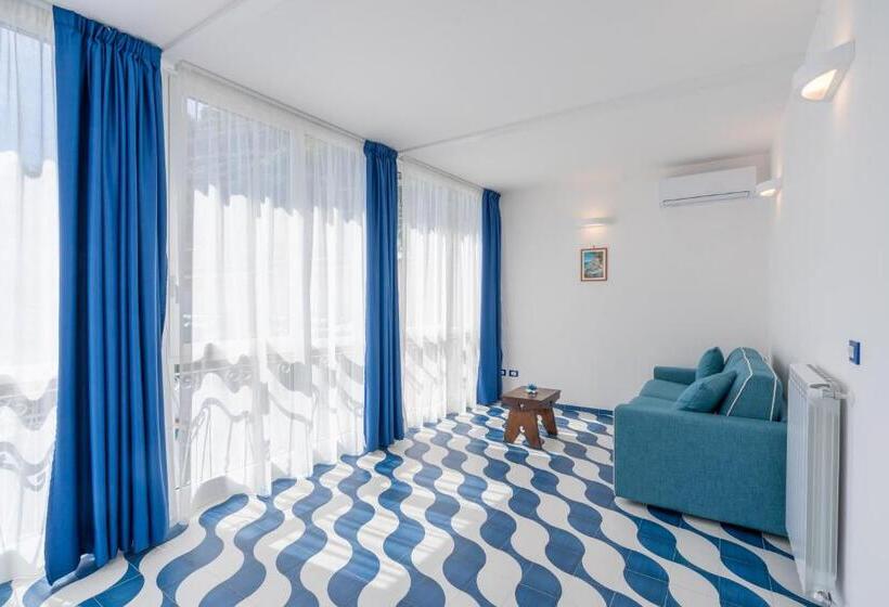 带海景的标准房, Elite Luxury Suites