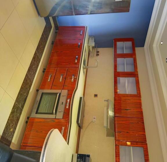 سوییت سوپریور با چشم‌انداز دریا, Burnas Beachside Residences   Apparts Hôtels