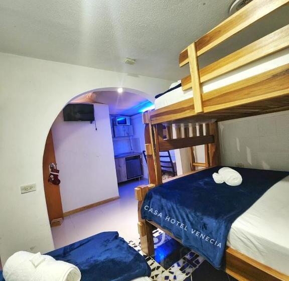 클래식 4인 룸, Casa Hotel Venecia