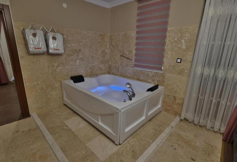 Номер Стандарт с Гидромассажем, Yellow Stone House
