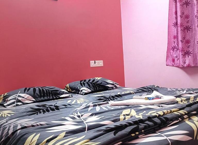 اتاق لوکس, La Tanvi Villa @serenity Beach Side