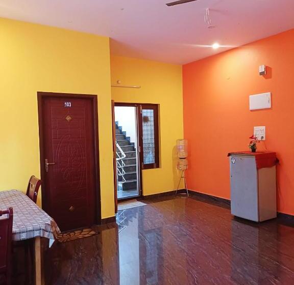 ویلای 2 خوابه, La Tanvi Villa @serenity Beach Side