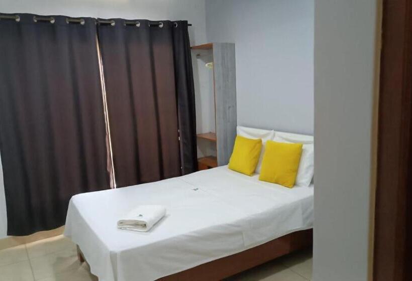 Quarto Estandar, Rentvistaverde
