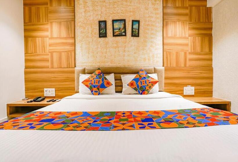 Номер Deluxe, Fabhotel Kingsway