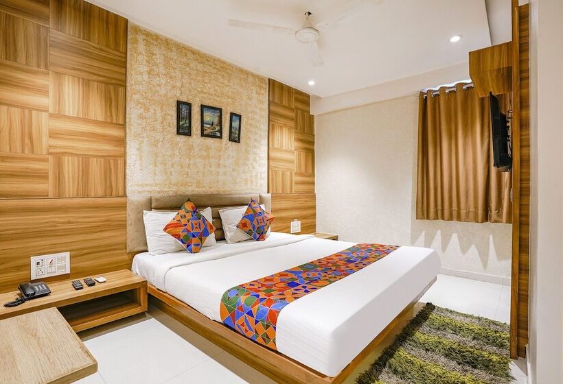 Номер Deluxe, Fabhotel Kingsway