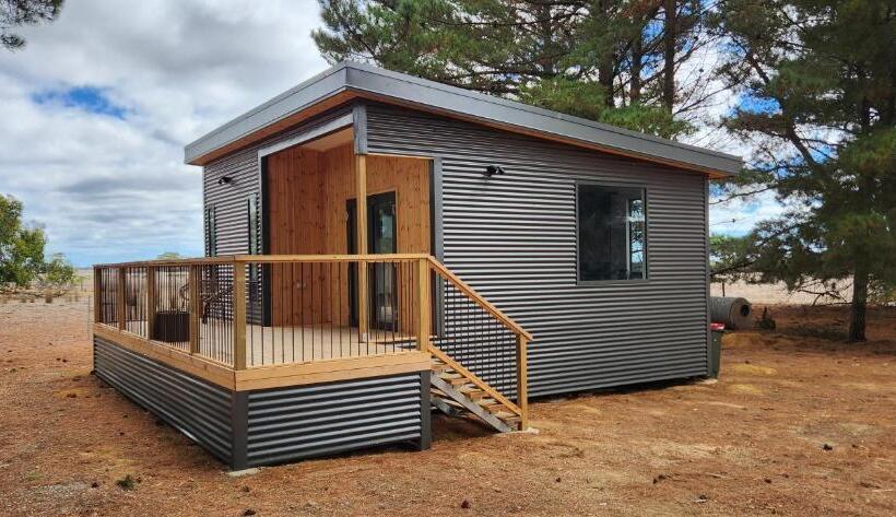 스탠다드 룸, Glossy Black Cabin