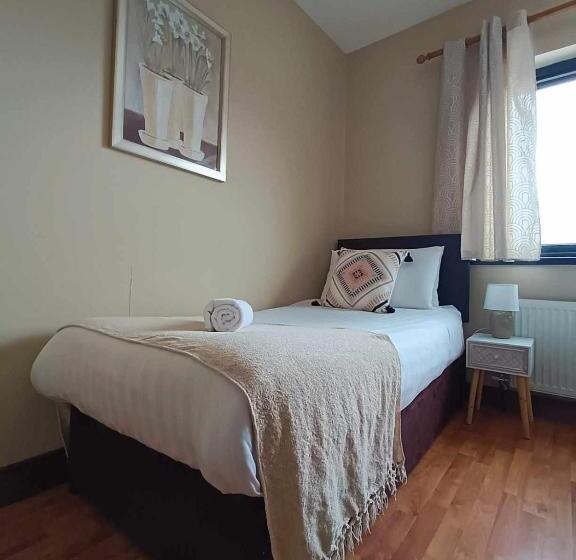 اتاق استاندارد سه نفره, Dingle Atlantic Lodge B&b