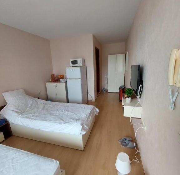 Апартаменты 1 Спальня с Террасой, Fort Noks Prestige Beach Aparthotel, Sveti Vlas