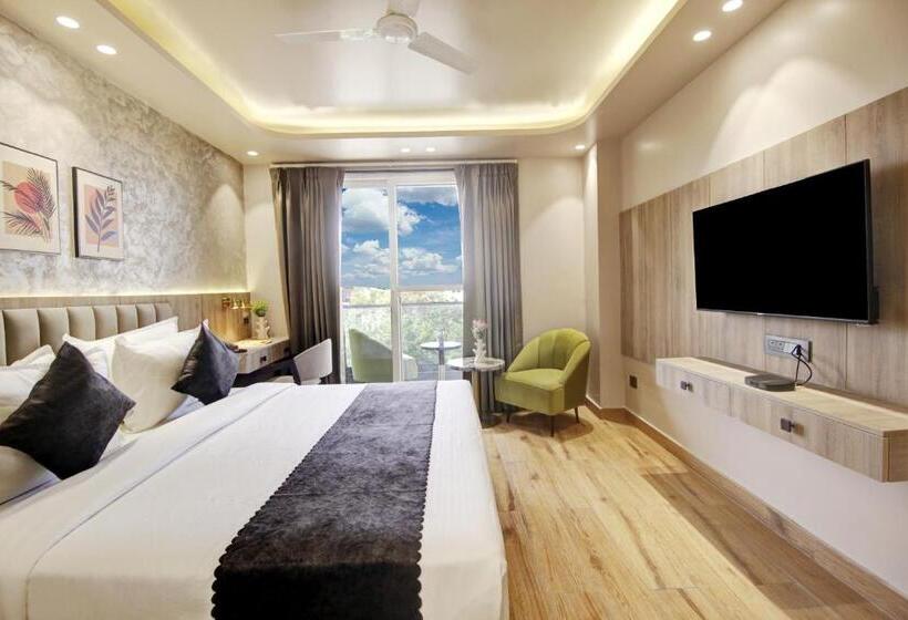Номер Deluxe с Балконом, Saltstayz Sage   Near Golf Course Road