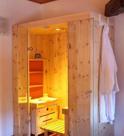 주니어 스위트, Albergo Due Spade