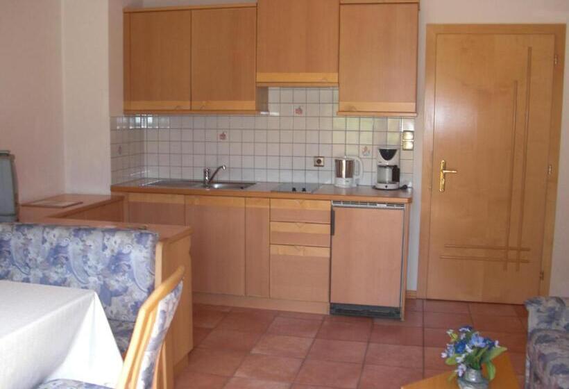 דירת חדר, Residence Winklgut