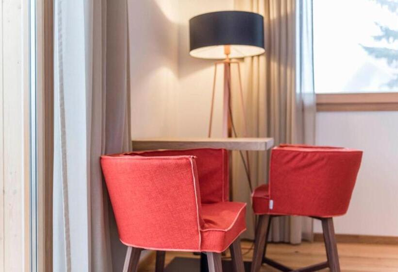 سوئیت با بالکن, Pension Haus Tirol