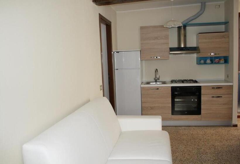 Апартаменты 2 Спальни, Vapore