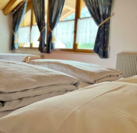 Номер Стандарт, Zur Brücke   Your Home In Heart Of South Tyrol, With Brixencard And Free Parking