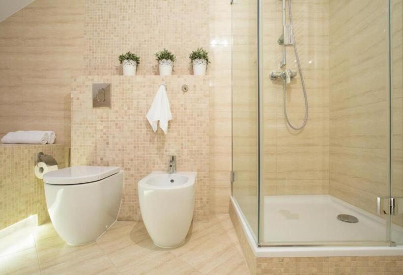 Люкс, Zur Brücke   Your Home In Heart Of South Tyrol, With Brixencard And Free Parking