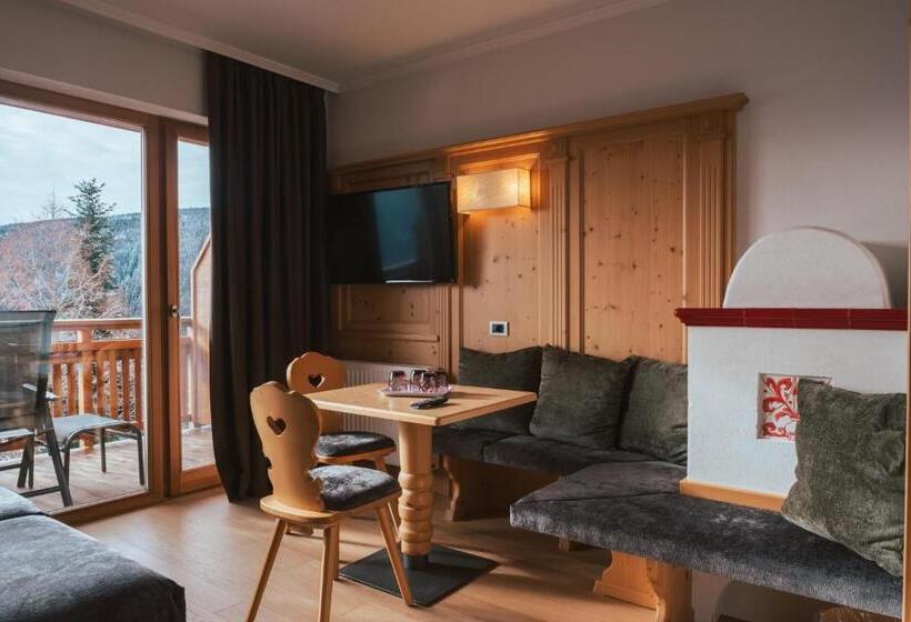 Люкс с Балконом, Parkhotel Holzerhof