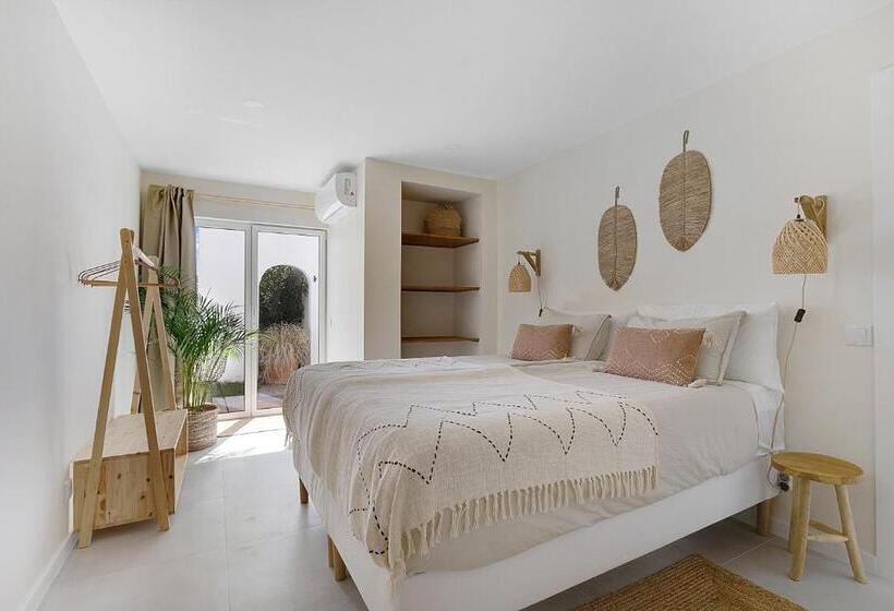 Номер Стандарт с Балконом, Sunday Morning Guesthouse