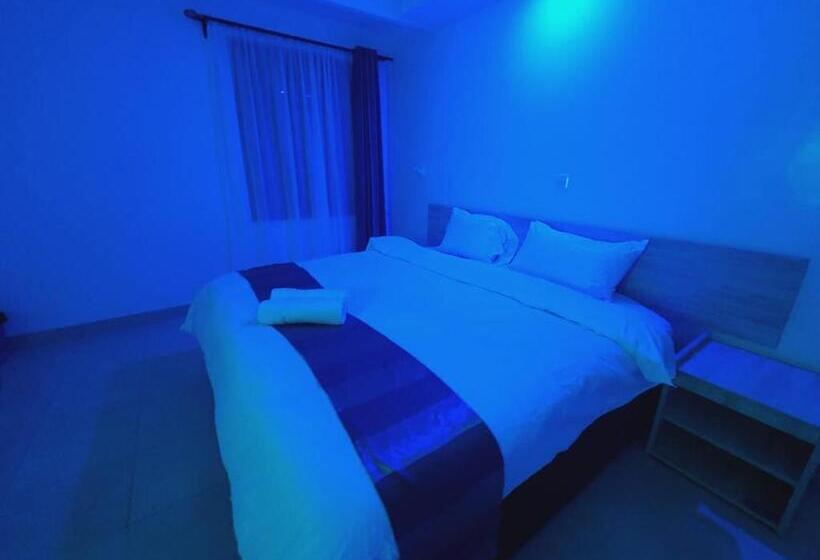 استودیوی استاندارد, Comfort E Suites
