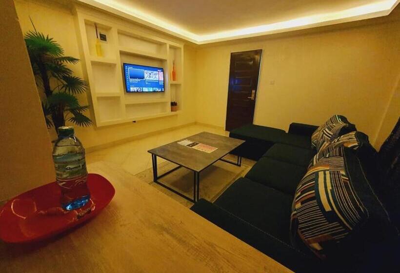 سوییت, Comfort E Suites
