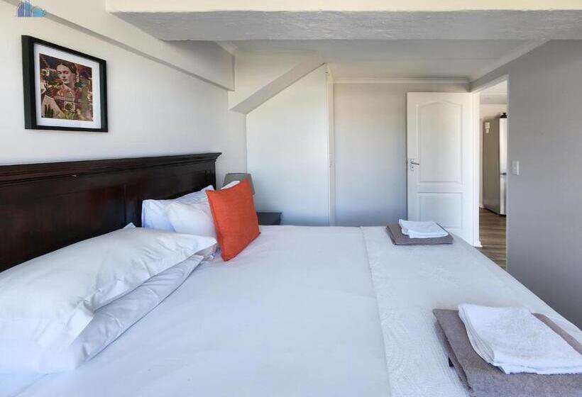 Семейный Номер Вид на Сад, Gonubie Guest Cottages