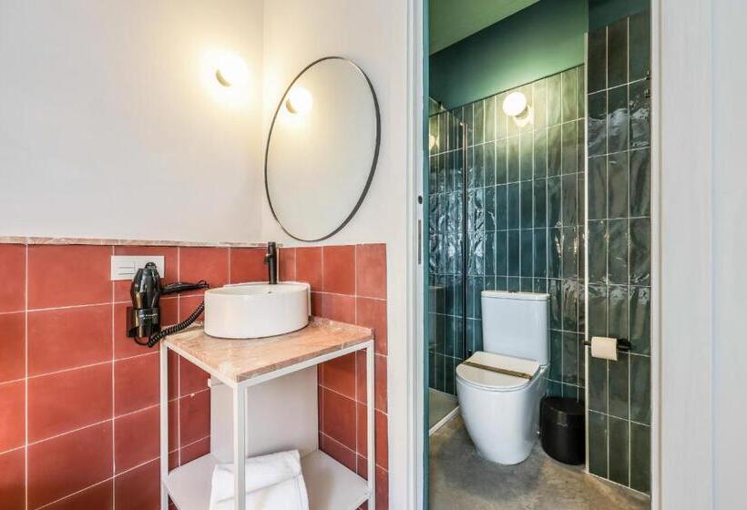 اتاق استاندارد, Madrid Live Coworking   Self Service