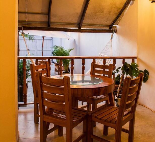 스탠다드 트리플 룸, Room In Guest Room   Hb7 Quadruple Room With Shared Bathroom