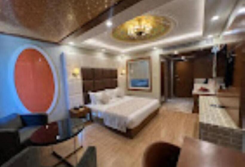 Номер Deluxe, Meerz , Srinagar